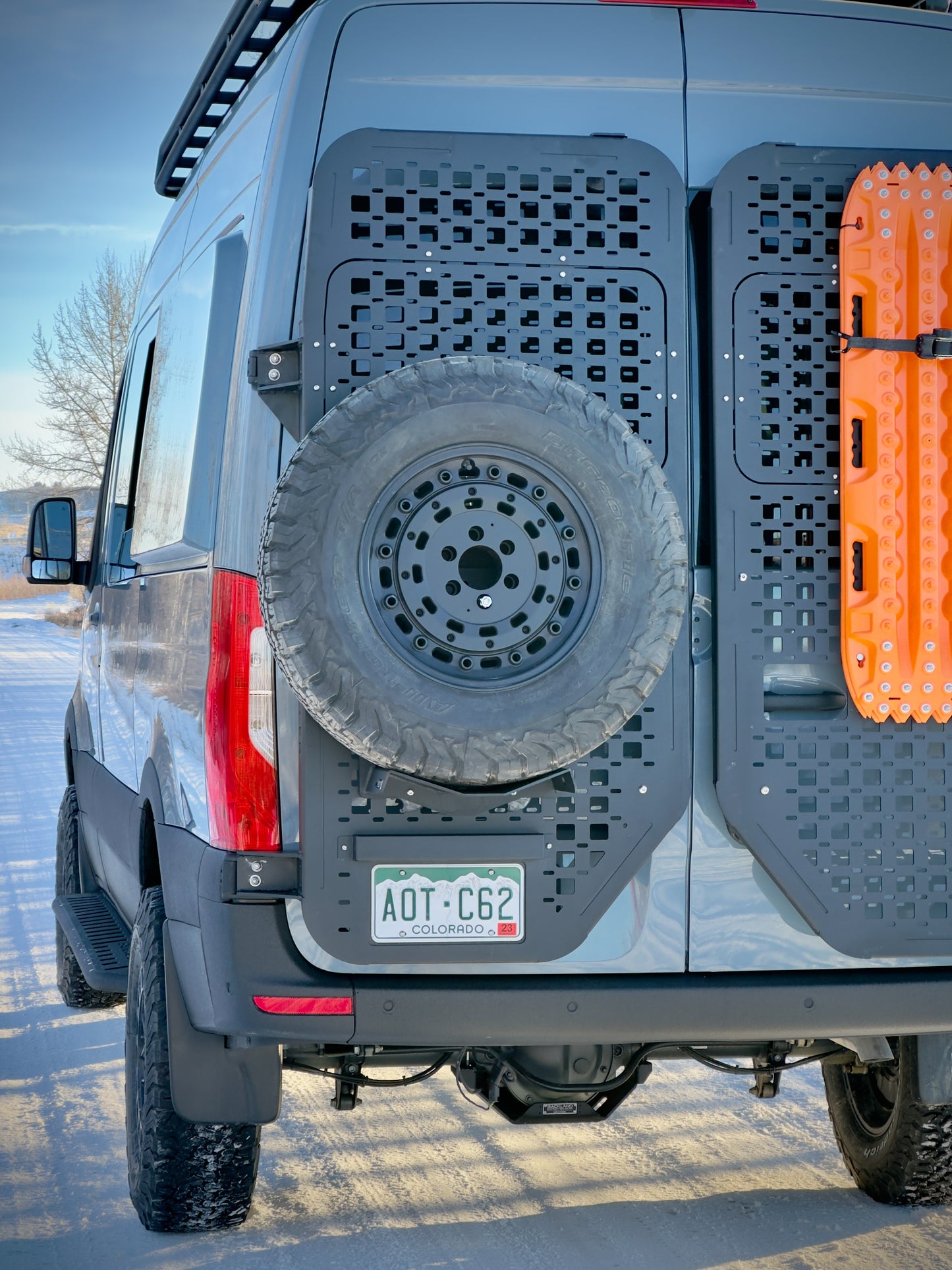 OX - Tire Carrier