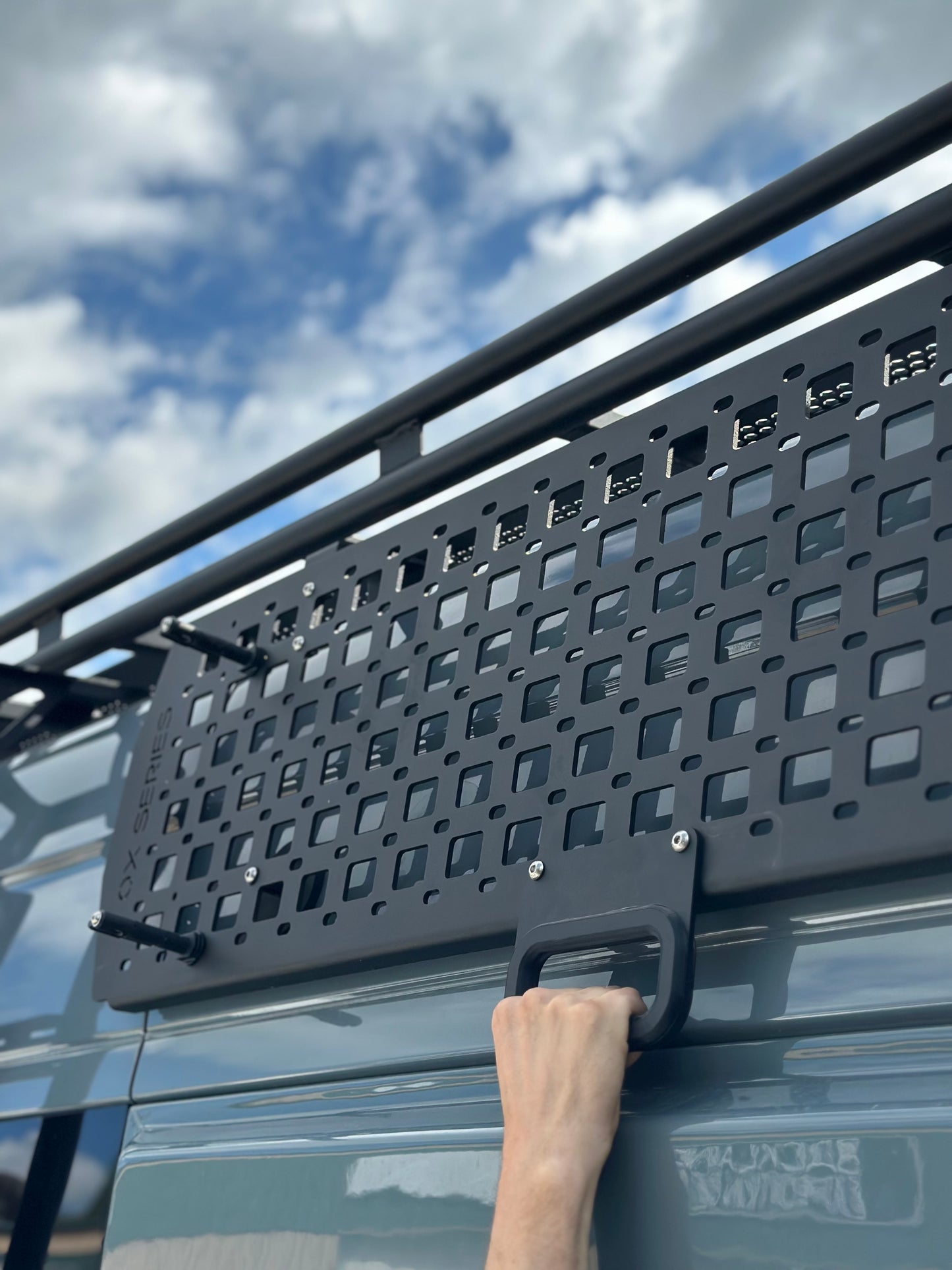 OX - Side Panel