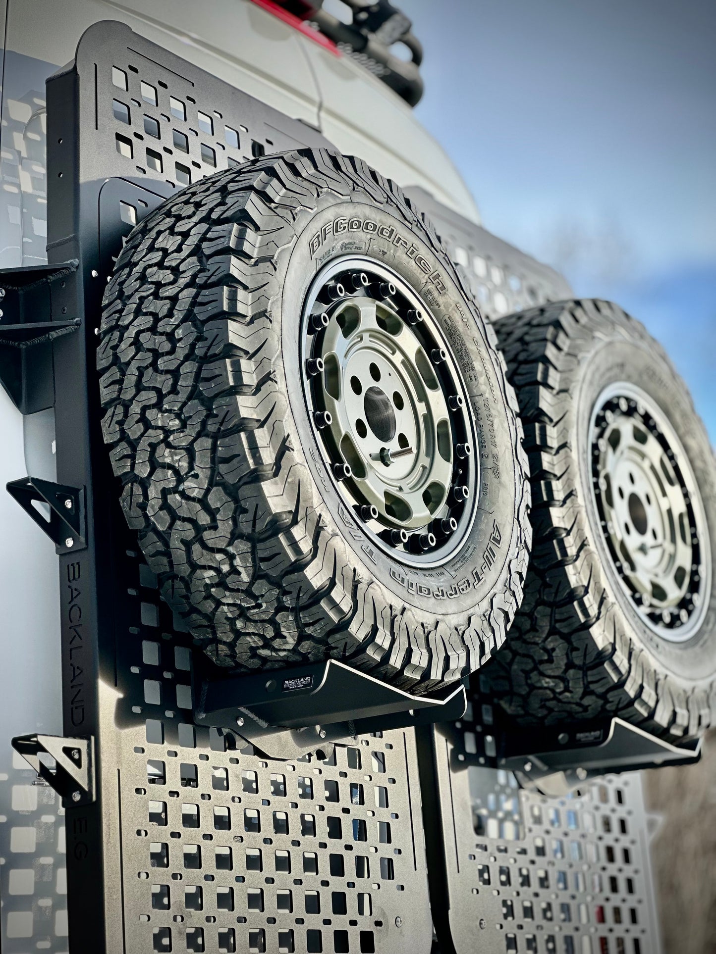 OX - Tire Carrier
