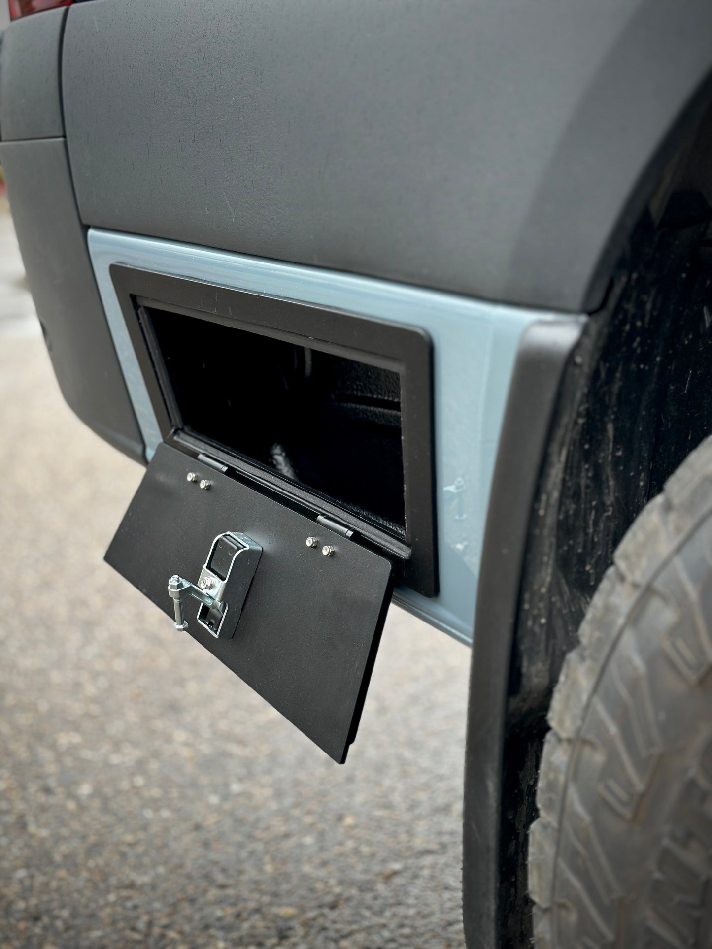 OX Series - Trail Locker