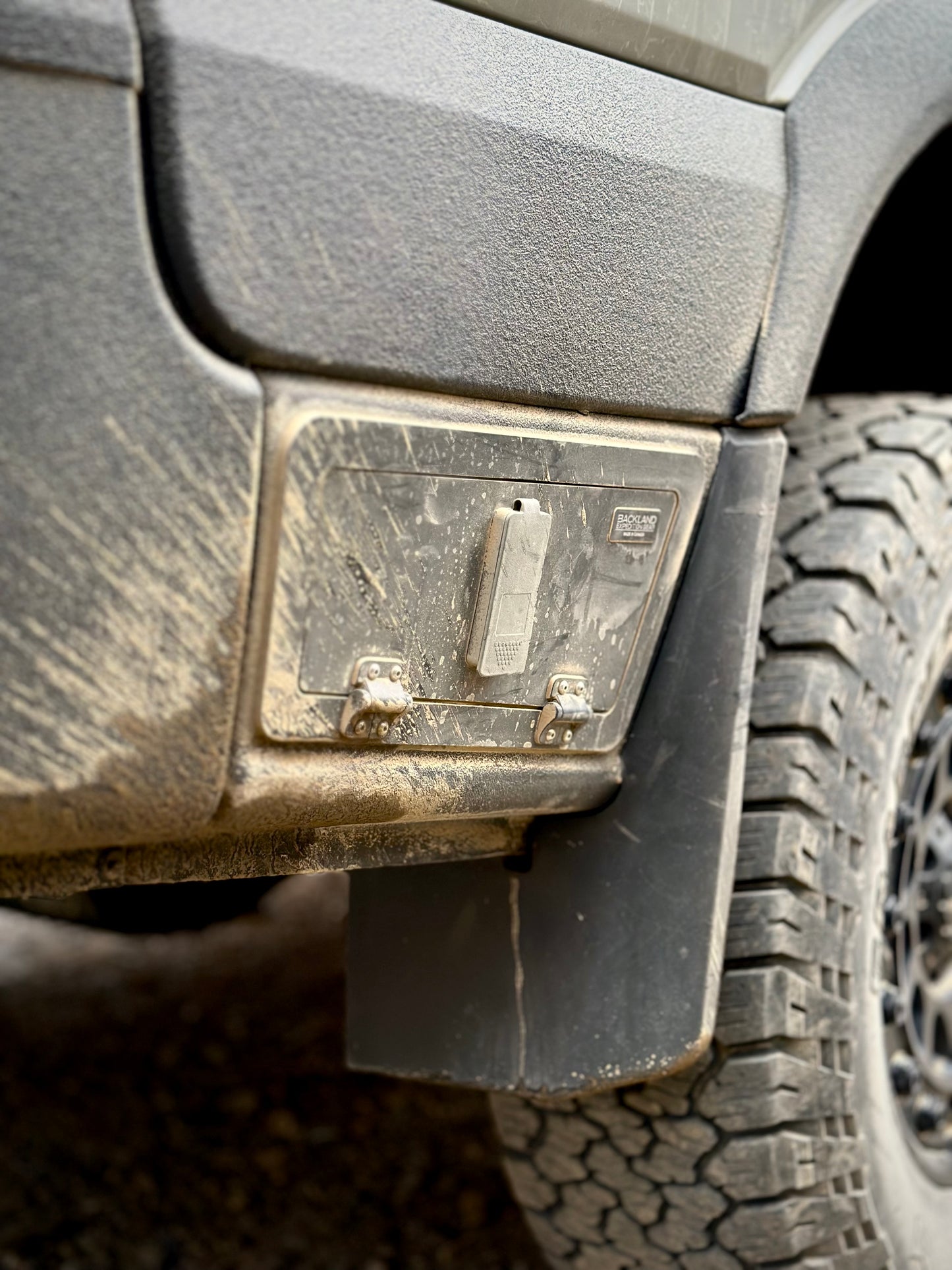 OX Series - Trail Locker