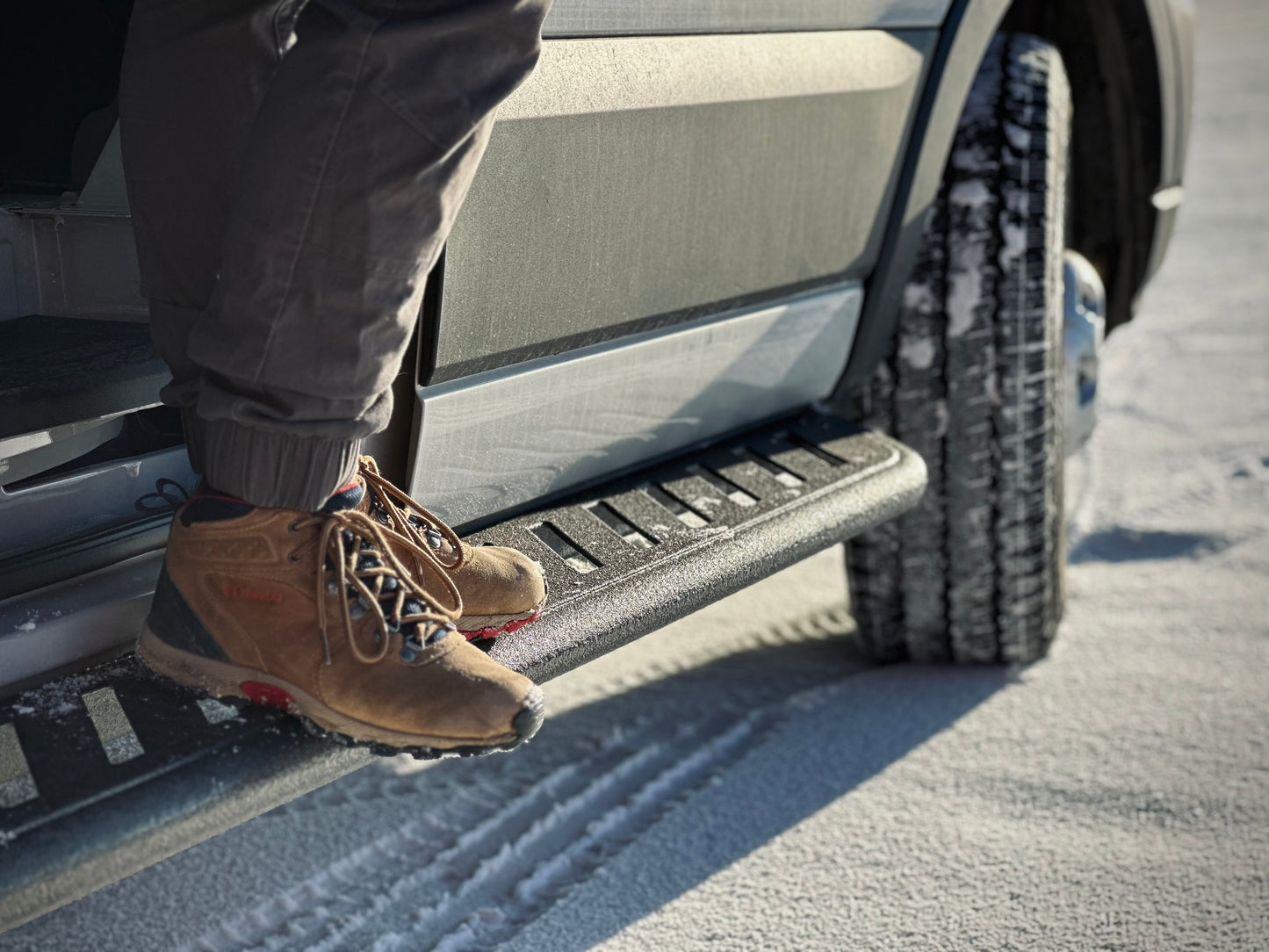 APEX - Side Steps - Transit Van 148" WB - Regular - Aluminum