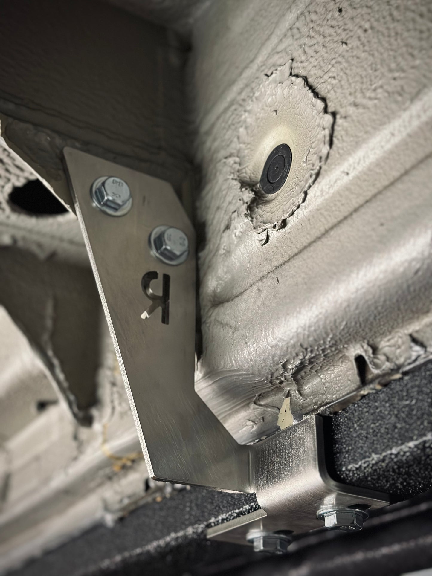 APEX - Side Steps - 170 - Regular - Aluminum - Short Driver Side