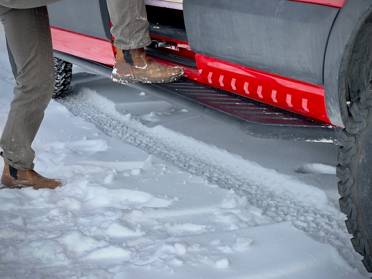 APEX - Side Steps - Transit Van 148" WB - Regular - Aluminum