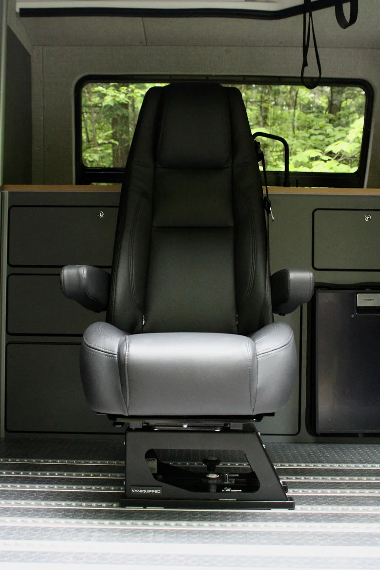 VANEQUIPPED - SafeTrack Comfort Seat