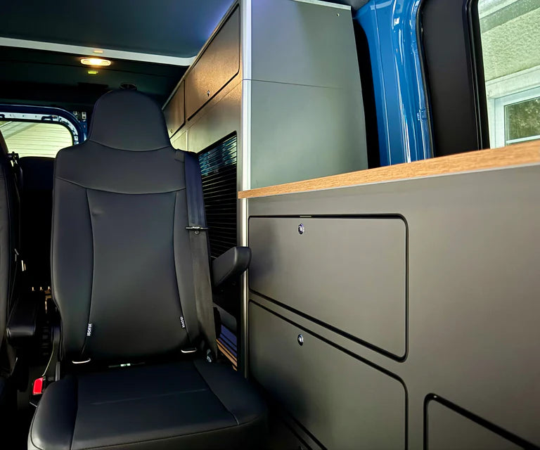 VANEQUIPPED - SafeTrack Taxi Seat