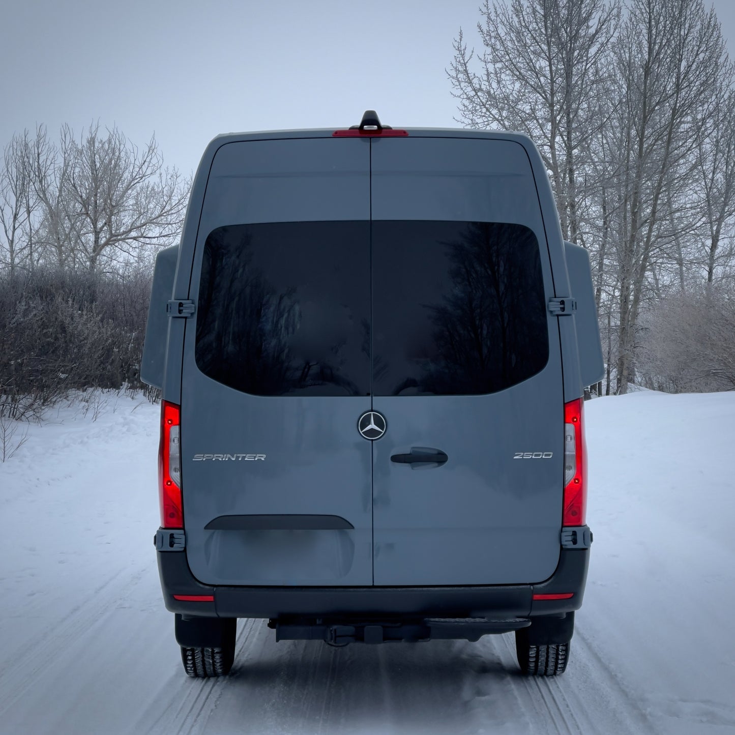 INSTALLATION: Rear Door Window
