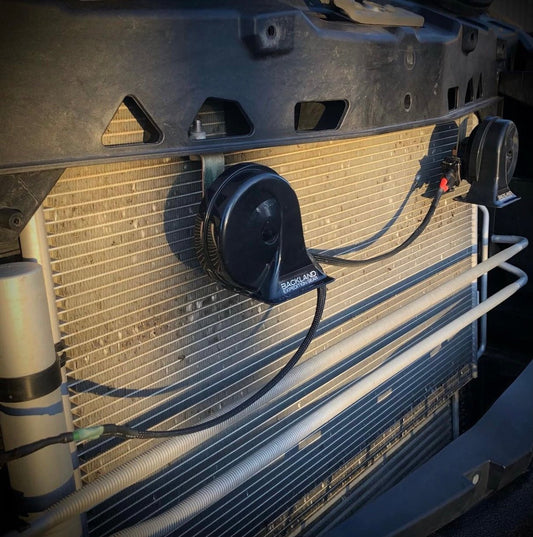 INSTALLATION: Dual Horn