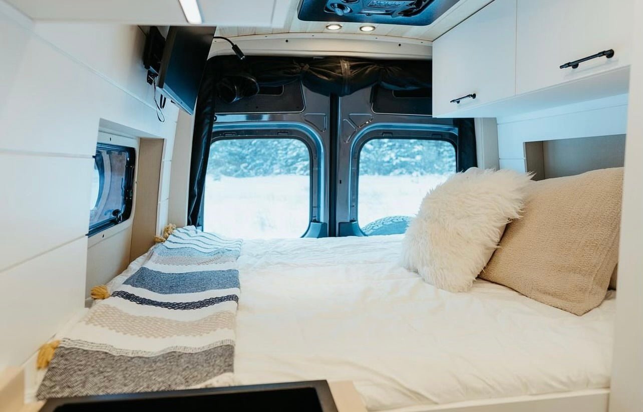 ClimateCore: Insulated Sleeping PODS - Sprinter 144 - Extended Depth - SET