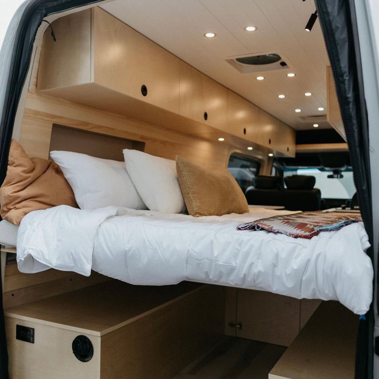 ClimateCore: Insulated Sleeping PODS - Sprinter 144 - Regular Depth - SET