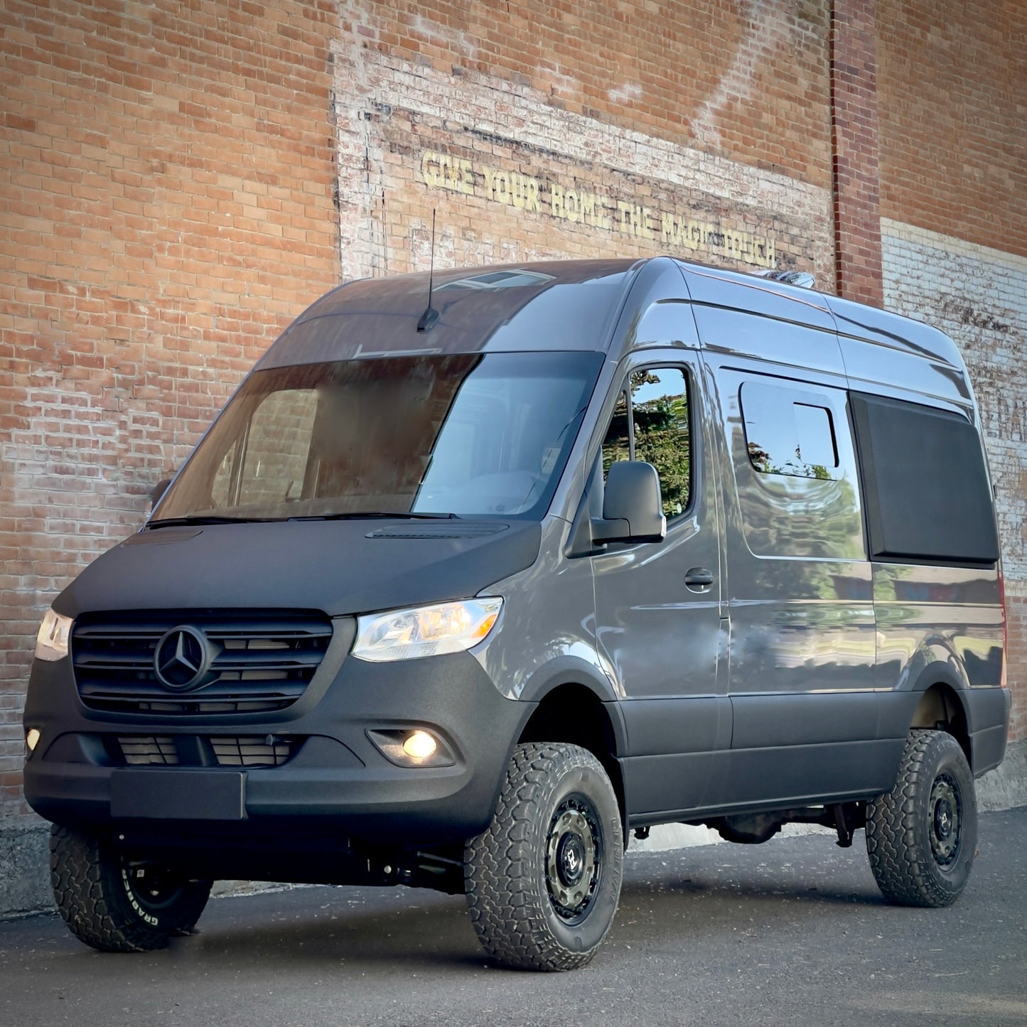 Mercedes van rust protection on hood, grille, bumper, pods and rocker panels