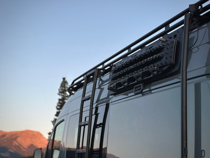 OX - Side Panel