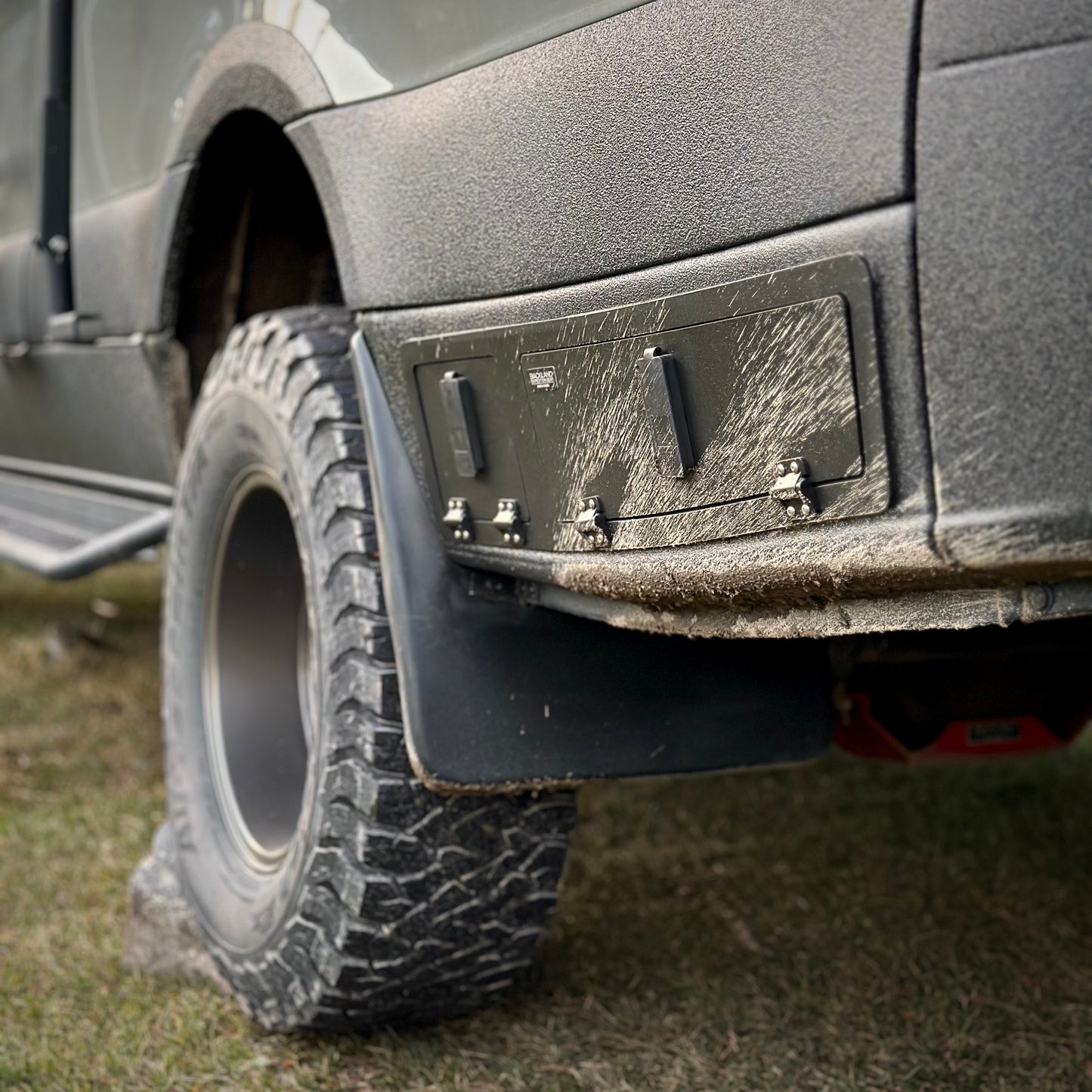 OX Series - Trail Locker