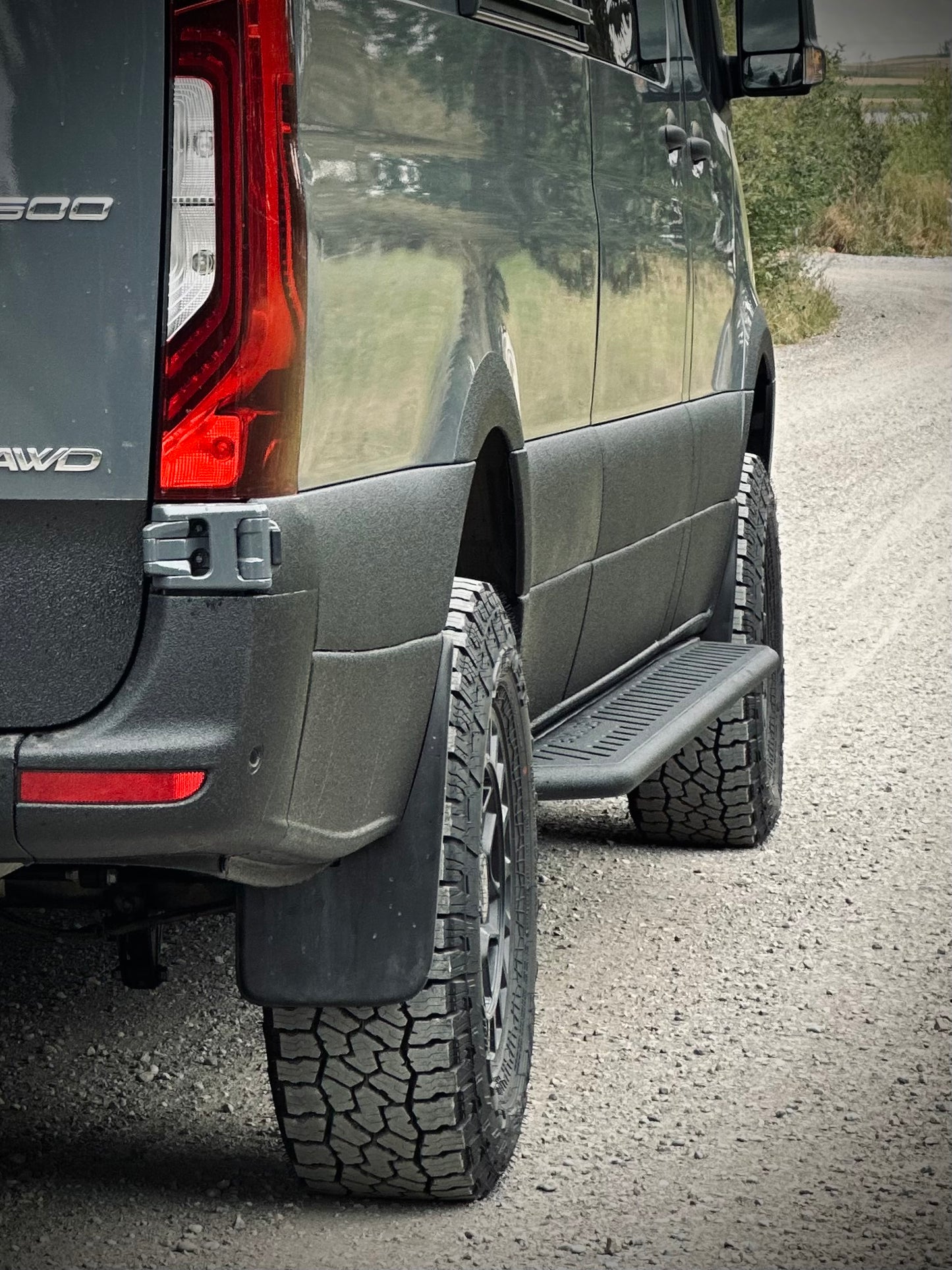 APEX - Rock Sliders / Side Steps - 170 - Regular - Steel - Short Driver Side