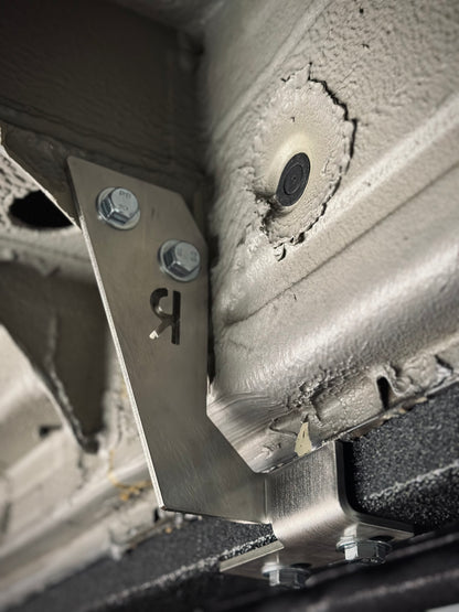 APEX - Side Steps - 144 - Regular - Aluminum - Shorter Driver Side