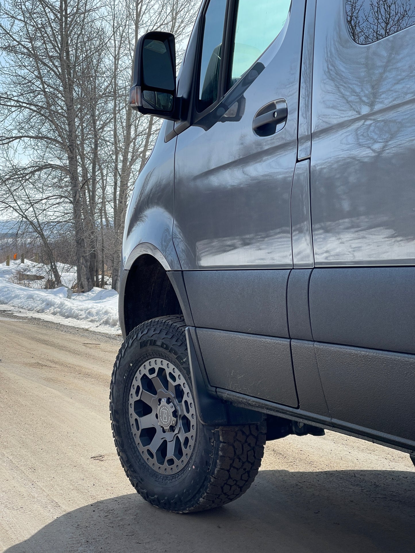 Mercedes van rust protection on hood, grille, bumper, pods and rocker panels