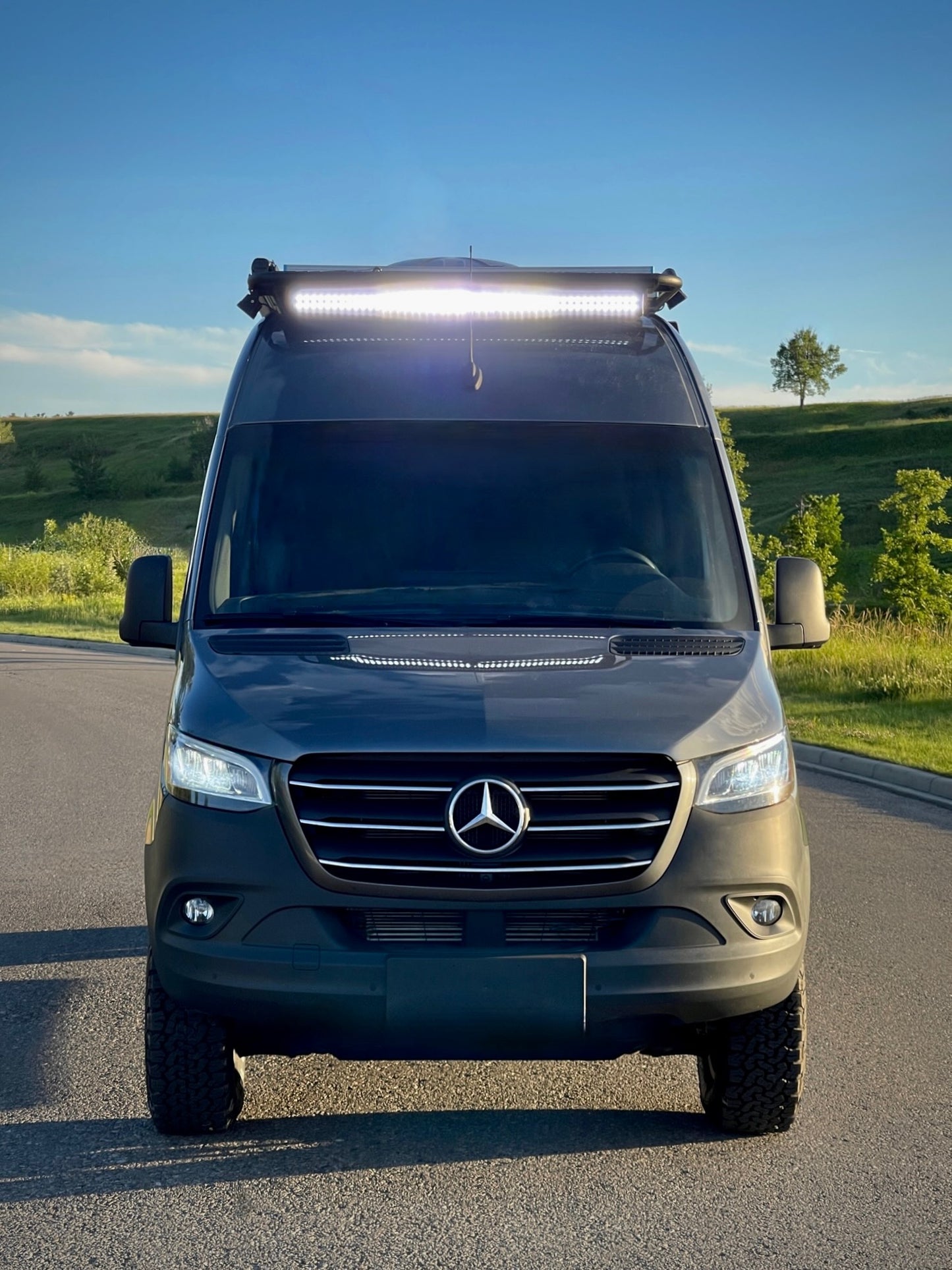 Front view of Eagle Series sprinter roof rack