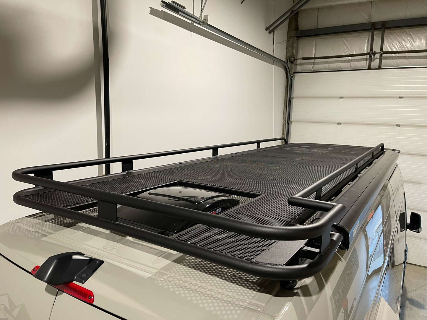 EAGLE Series Roof Rack F80s Sprinter 144